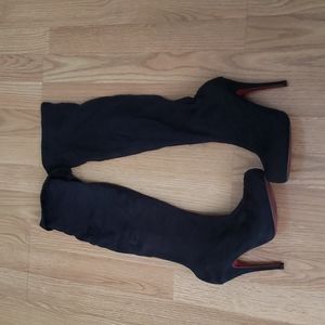 Boots 👢 high heel black dressy very comfortable